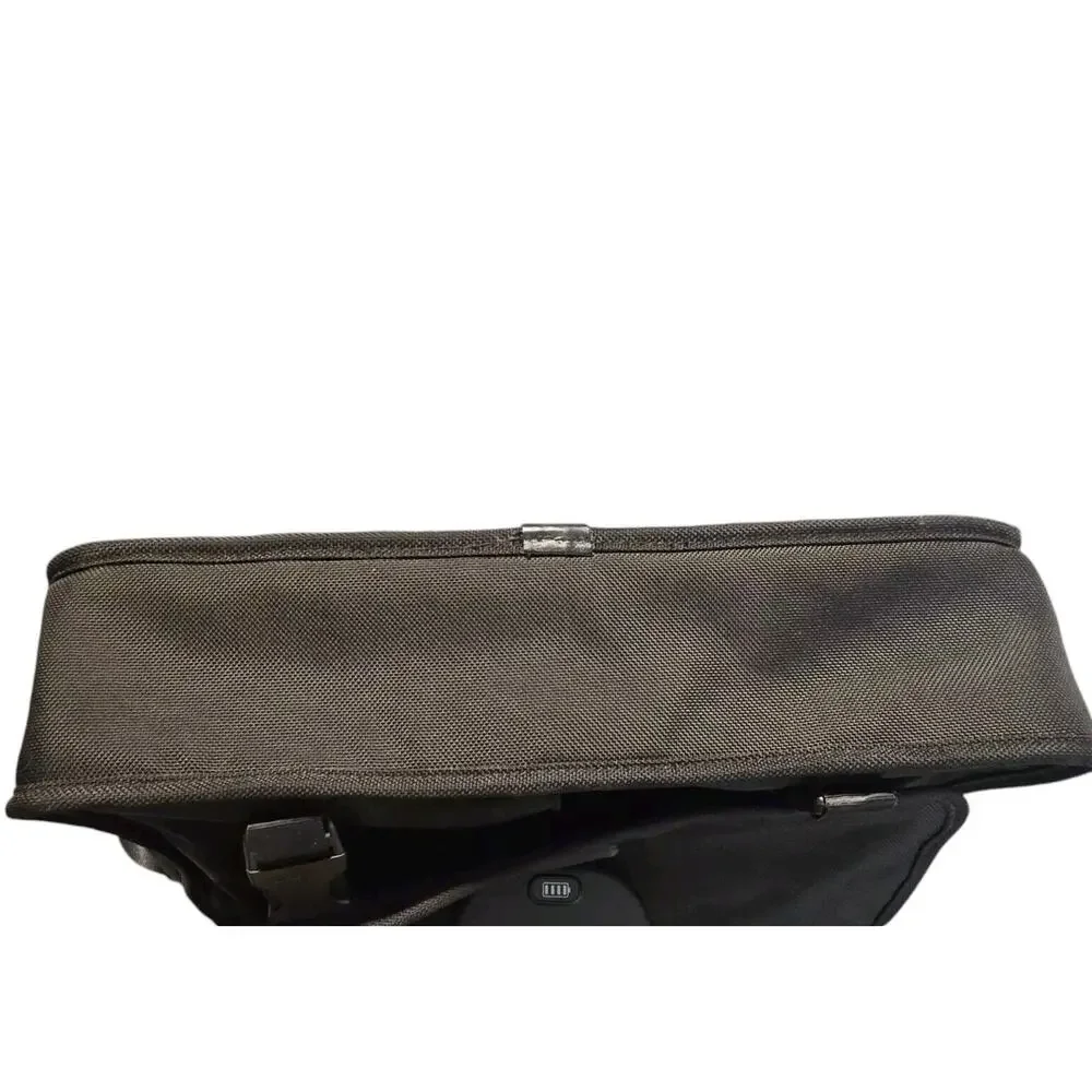 Tumi messenger laptop